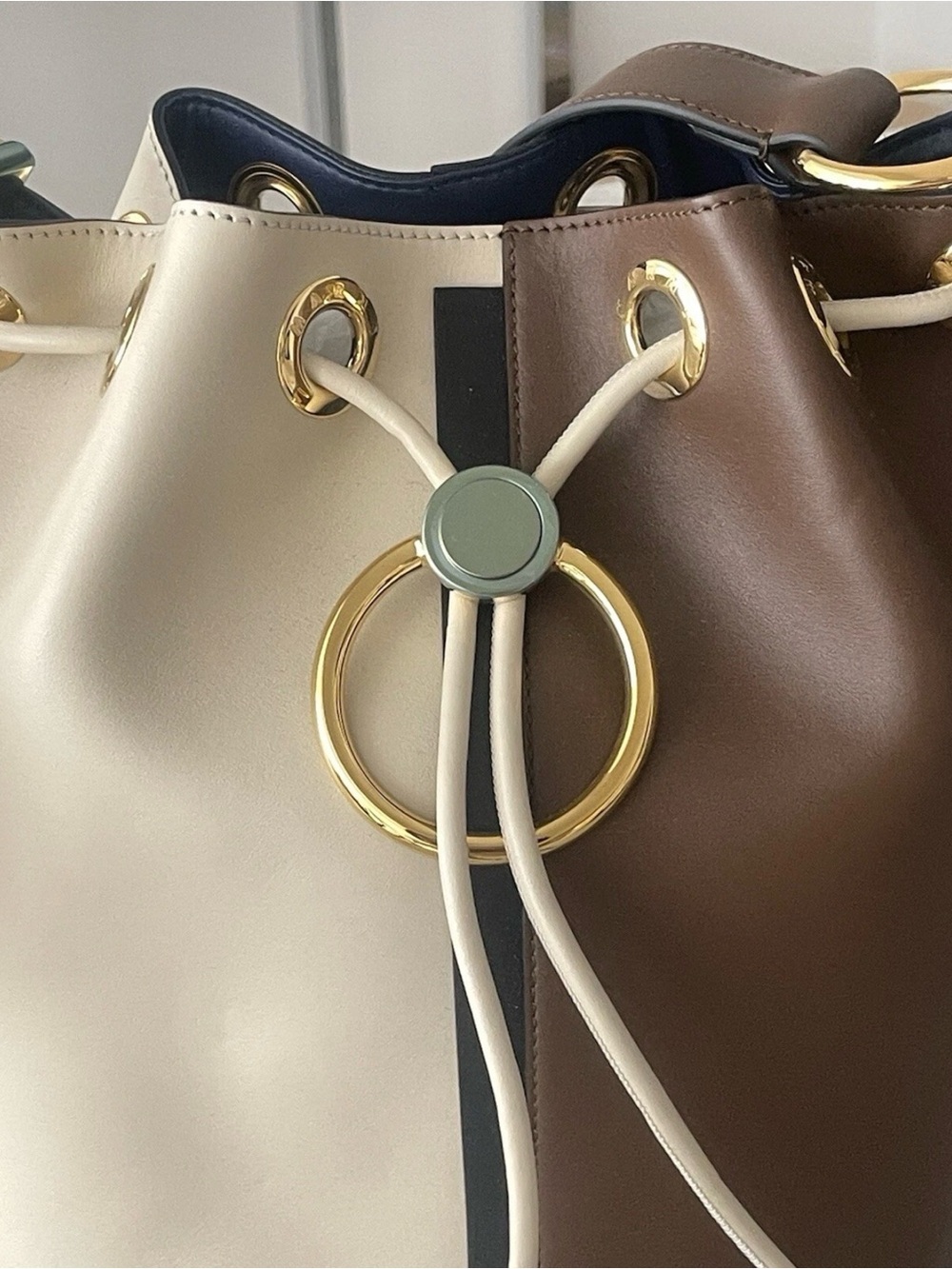 NWT  Marni Two Tone Leather Drawstring Bag - Picture 3 of 4